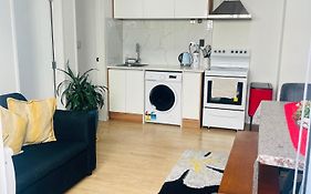 Flat Bush Holiday Apartment